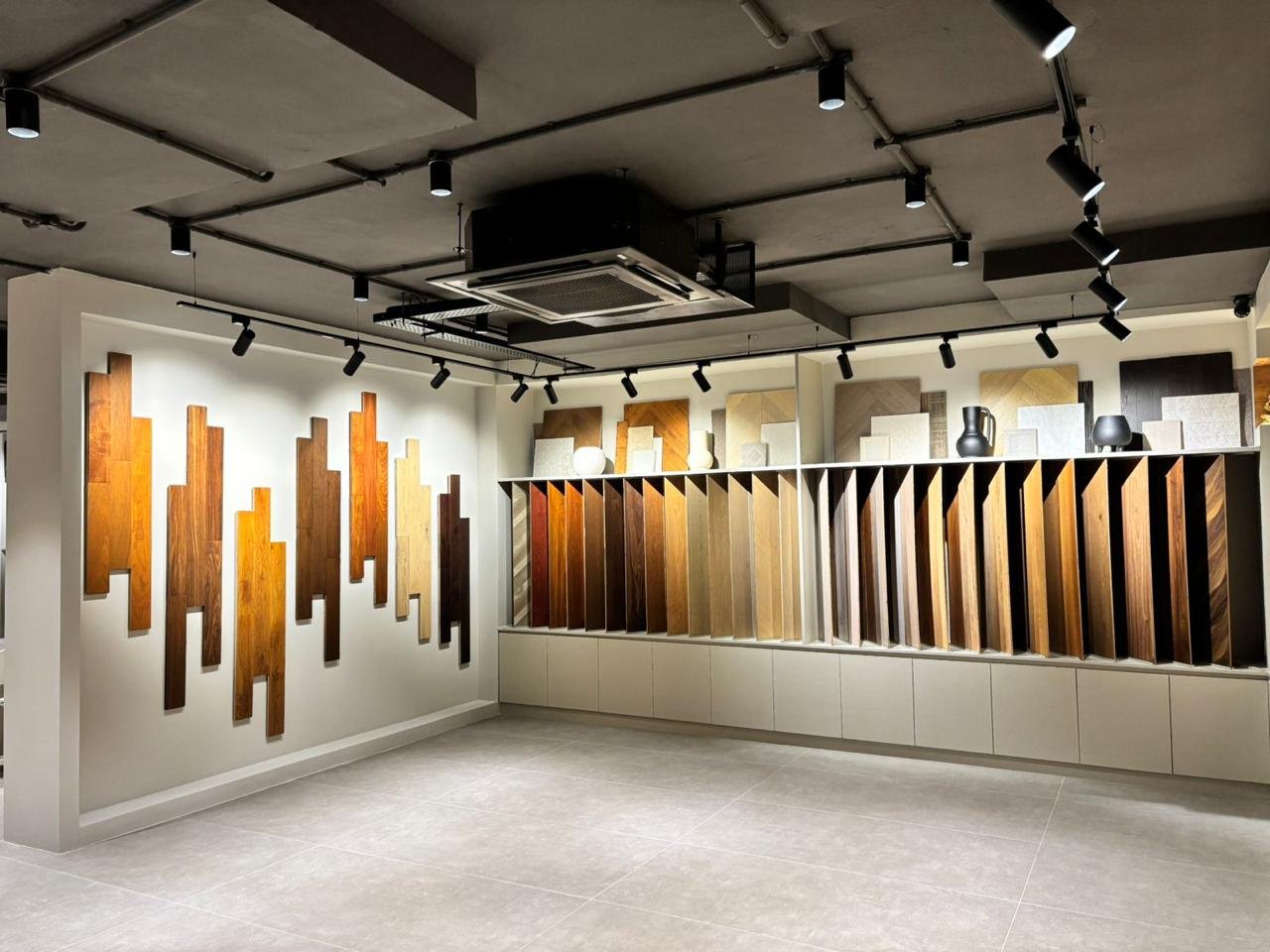 Commercial Showrooms project image 2
